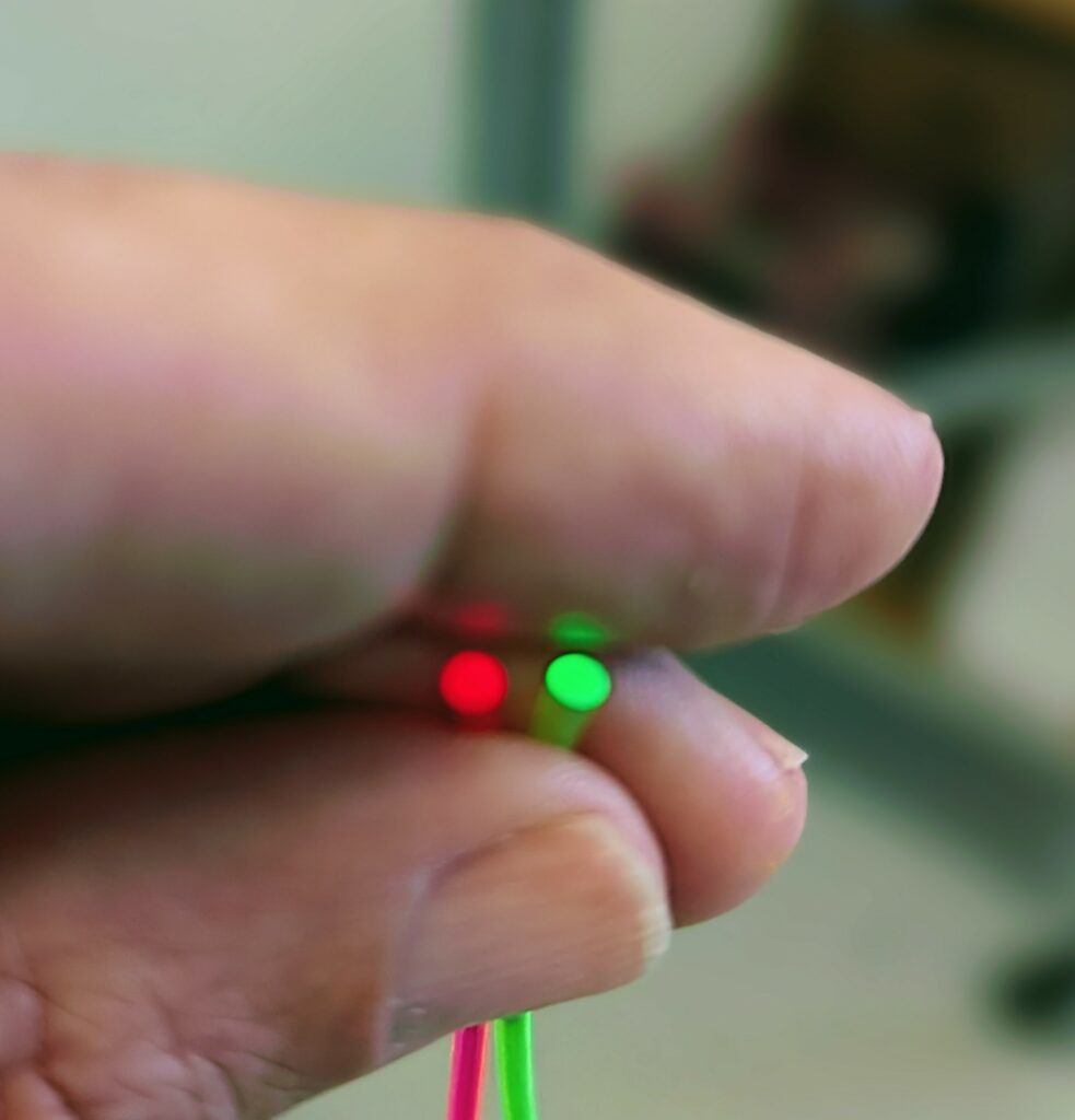 Fluorescent optical fiber